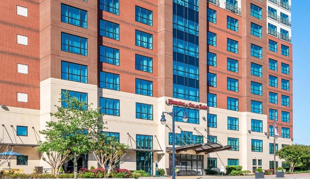 Hampton Inn & Suites National Harbor/Alexandria Area