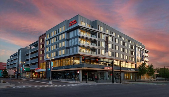 Hampton Inn & Suites Watertown Boston, Ma