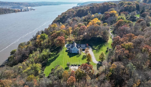 Hamptons on the Hudson: Pool, SPA, BBQ, Views!