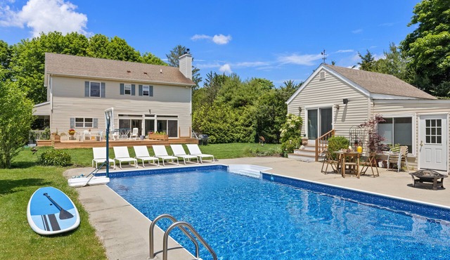 Hamptons Remsenburg Beach House w/pool house, zen/organic garden close to beach