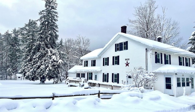 Hancock Village Inn Near Jiminy Peak