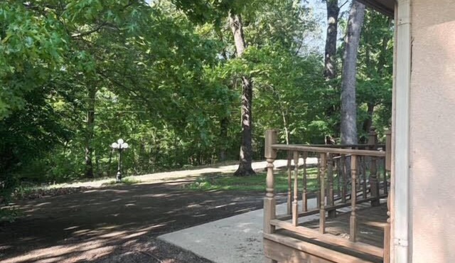 Handicap Accessible Standard Suite overlooking the River!