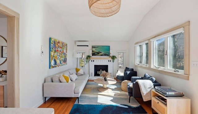 Harley's House |Minutes to Beach |Newly Renovated