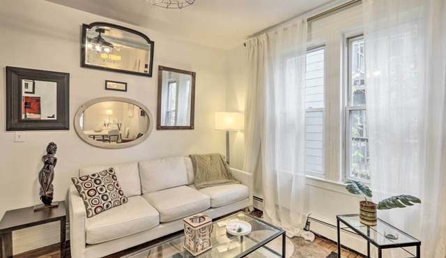 Hartford Vacation Rental - Close to Downtown!