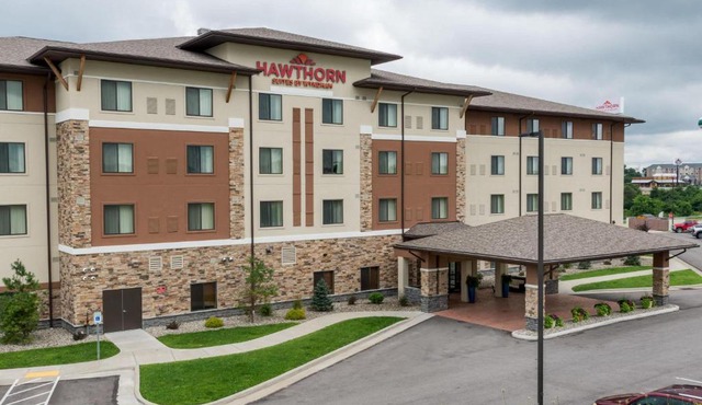 Hawthorn Suites by Wyndham Wheeling at The Highlands