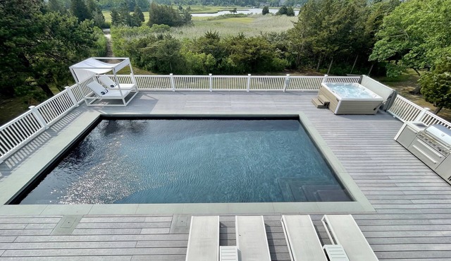 HEATED POOL waterfront HOT TUB, GYM, Watersports, BOATER DELIGHT luxury modern