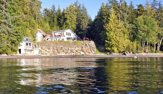 Hidden Cove Beach House- Ketchikan's Premiere Vacation Rental!