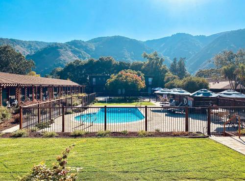 Hidden Valley Inn