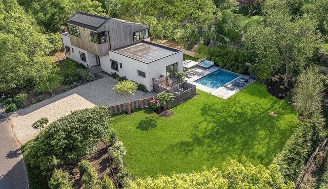 High End Hither Hills Beach House 3 mins to sand