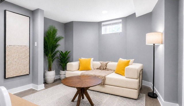 Historic 2 floor Apt in Boston w/outdoor deck!