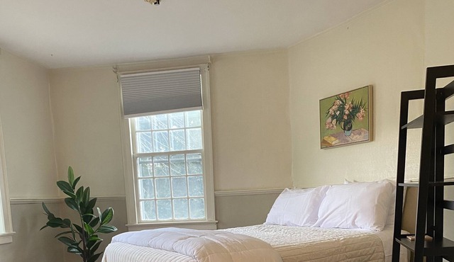 Historic Getaway in South Glastonbury