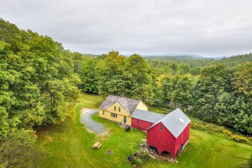 Historic Hanover Area Home, 16 Miles to Dartmouth!