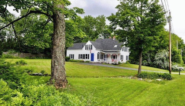 Historic Home w/Gas Fireplace, Fast WiFi, & Private W/D - Snowbird-Friendly