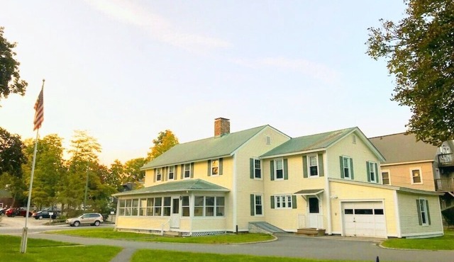Historic Rectory Retreat in Stockbridge – Getaway for 8-12 Guests