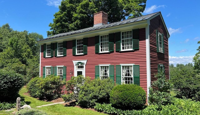 Historic Year-Round Country Retreat: 3-day minimum