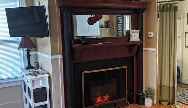 Historical Apt. In Downtown Portsmouth