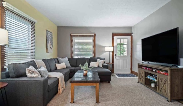Historical District-Fully equipped-3 Bed-Sleeps 6