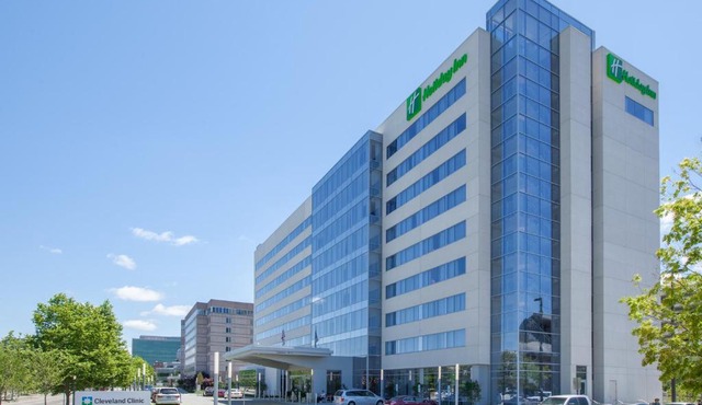 Holiday Inn Cleveland Clinic by IHG