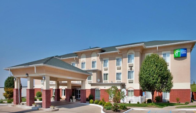 Holiday Inn Express Boonville by IHG