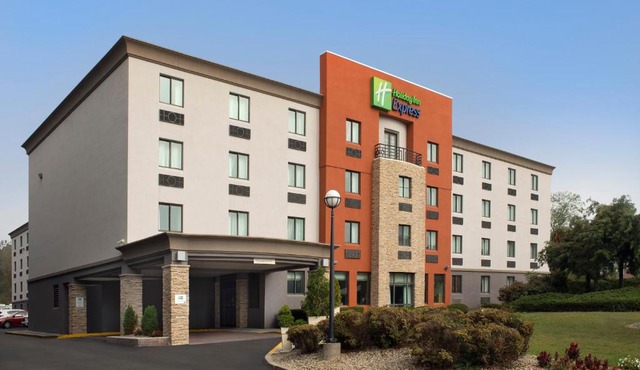 Holiday Inn Express Boston - Saugus by IHG