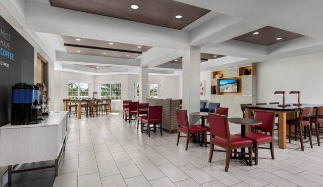 Holiday Inn Express Hotel & Suites Marina - State Beach Area by IHG