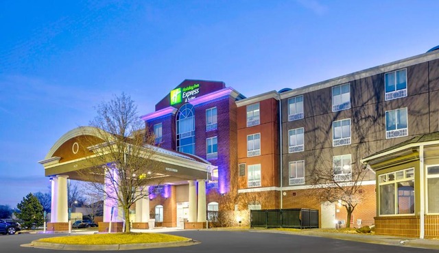 Holiday Inn Express Hotel & Suites Kansas City - Grandview by IHG