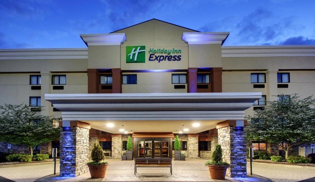 Holiday Inn Express Hotel Fort Campbell-Oak Grove by IHG