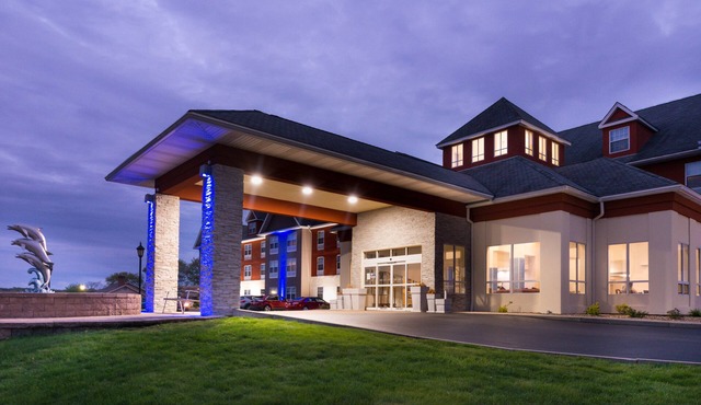 Holiday Inn Express Mystic by IHG