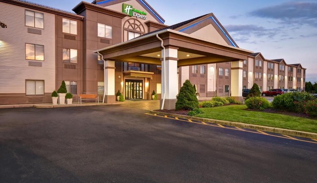 Holiday Inn Express Newport North - Middletown by IHG