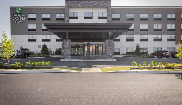 Holiday Inn Express & Suites Boston South - Randolph by IHG
