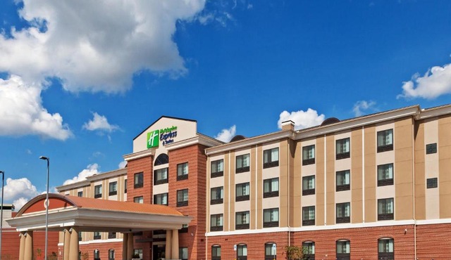 Holiday Inn Express & Suites Glenpool by IHG