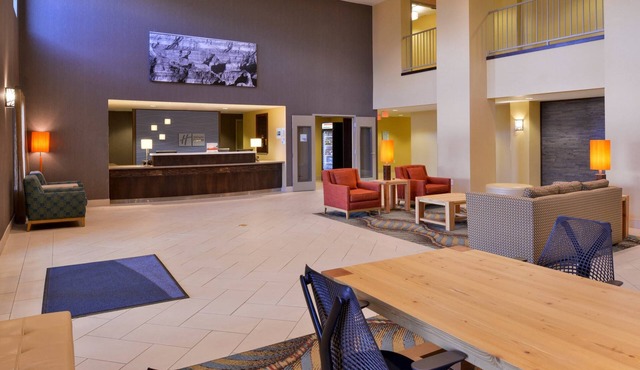 Holiday Inn Express & Suites Page - Lake Powell Area by IHG
