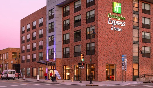 Holiday Inn Express & Suites - Tulsa Downtown - Arts District by IHG