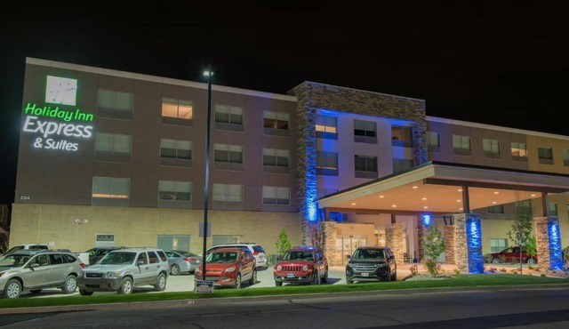 Holiday Inn Express & Suites Dayton North - Vandalia by IHG