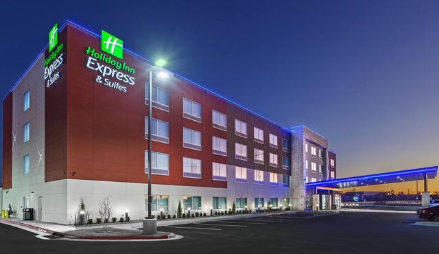 Holiday Inn Express & Suites Tulsa Northeast - Owasso by IHG