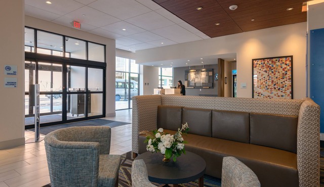 Holiday Inn Express & Suites Tulsa Downtown by IHG