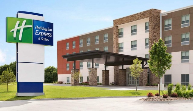 Holiday Inn Express & Suites Harrisburg S - Mechanicsburg by IHG