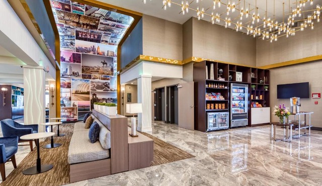 Holiday Inn Kansas City - Downtown by IHG
