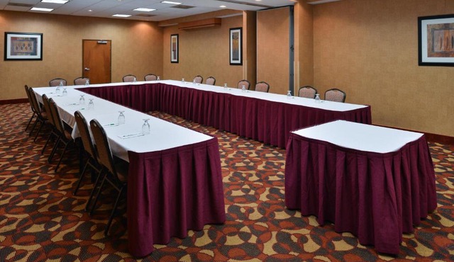 Holiday Inn Martinsburg by IHG