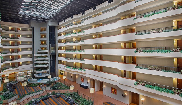 Holiday Inn University Plaza-Bowling Green by IHG