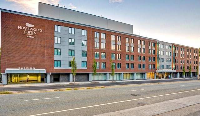 Homewood Suites by Hilton Boston Brookline-Longwood Medical