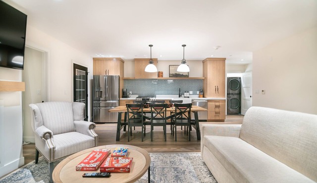 Hot Tub Access Condo Near Deer Valley | Modern Cottage w/Kitchen, Fireplace