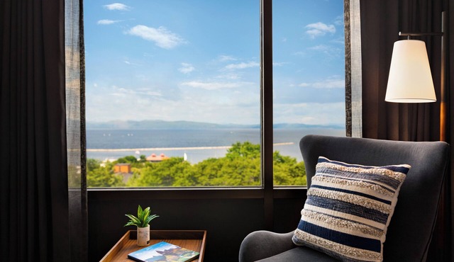 Hotel Champlain Burlington, Curio Collection by Hilton