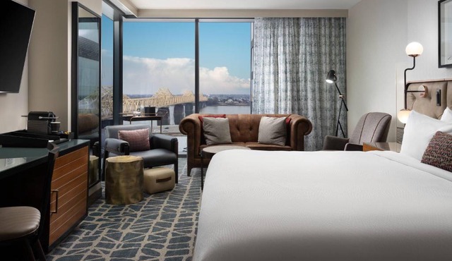 Hotel Distil, Autograph Collection