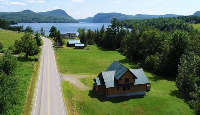 House Near Willoughby North Beach, Kingdom Trails, VAST Trails, Burke, Jay