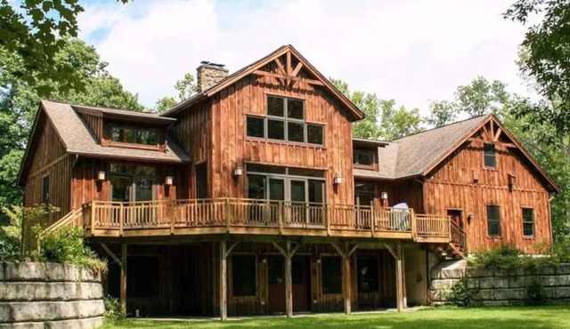 Hudson Valley Lakefront Gem: 6 Bedrooms & Private Waterfront