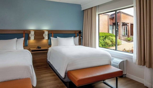 Ideal Mix of Comfort and Value! Near Wrentham Village Premium Outlets