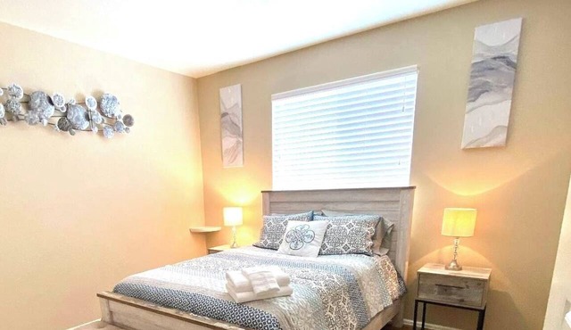 Immaculate Home in Aurora