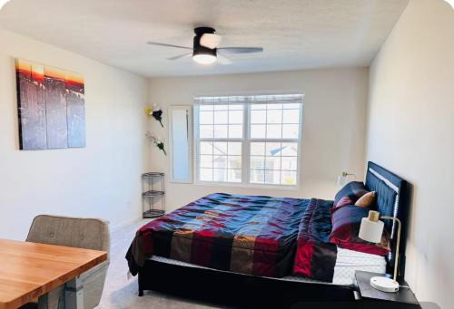 Indys 1 Private Bedroom in House Plainfield Near Airport