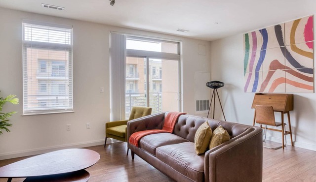 Inviting Waltham 2BR w/Gym & In-Unit W/D, near Dining, by Blueground